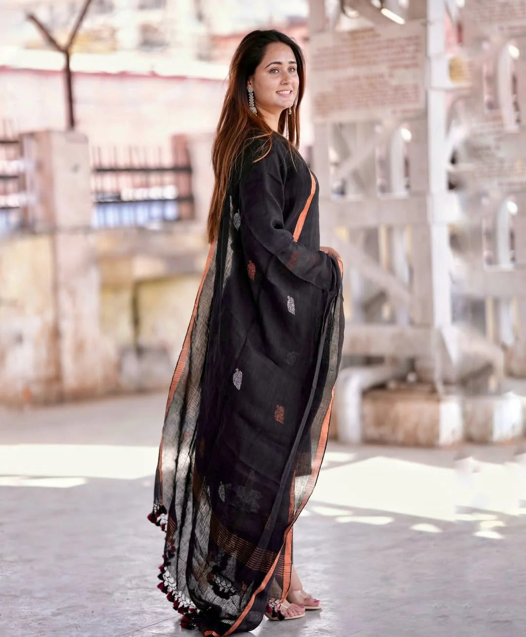 Elegant Black Handwoven Linen Jamdani Kurta Pant Set with Matching Dupatta
